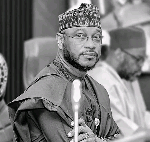 Bandits ambush security operatives, leave 10 dead