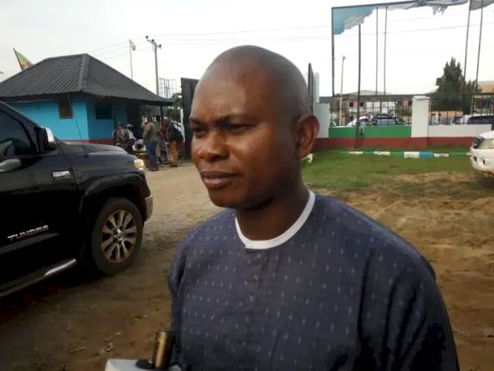 19270472 valentineoyemike webpb37e908a7ee5fe9fa9950f3b68a26818