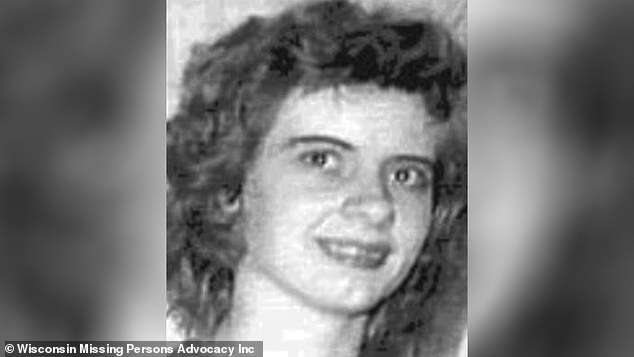 98022477 14677749 image a 1