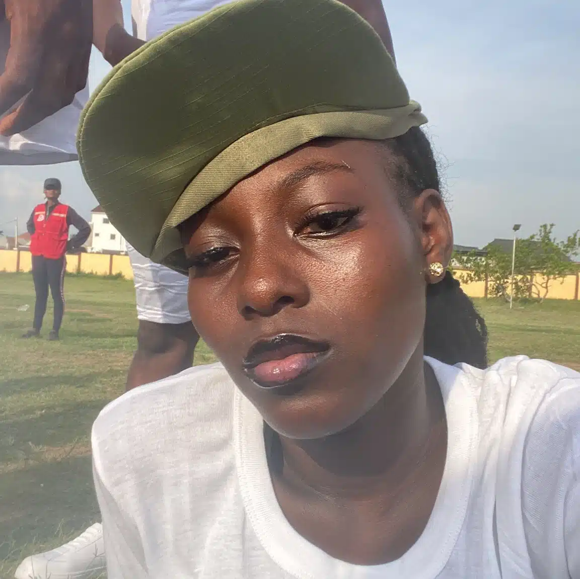 Corps member Who Studied Mass Communication In Tears As NYSC Posts Her To Bakery